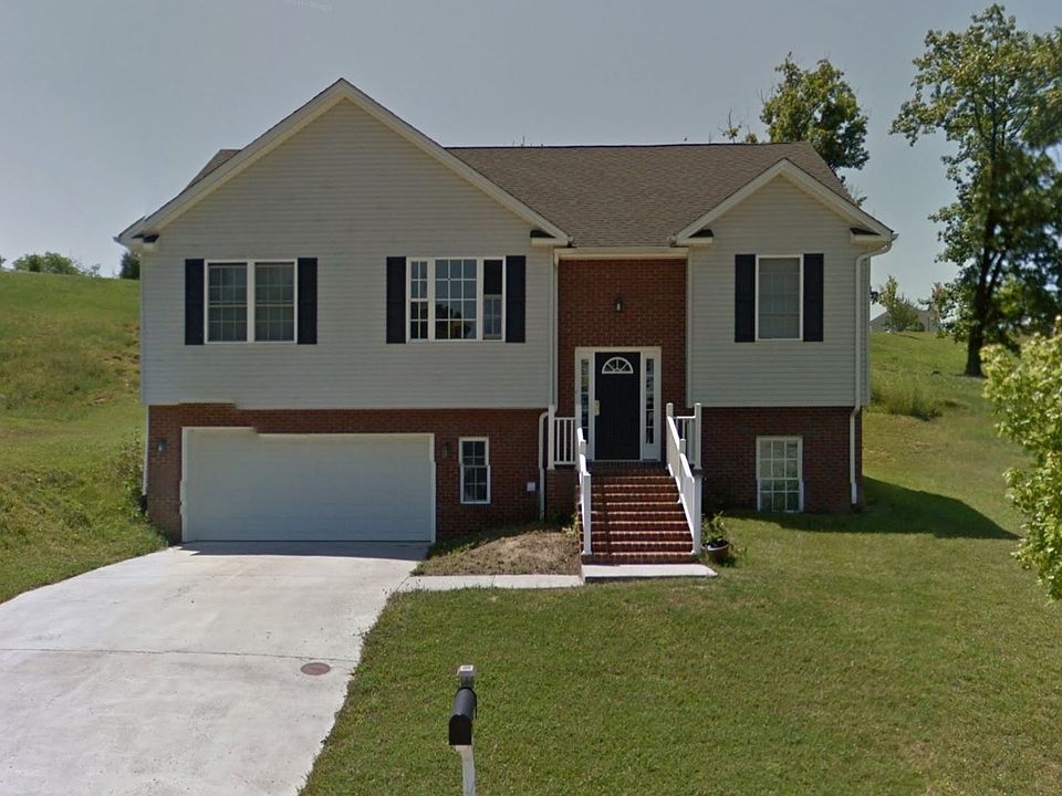 1st image of 212 Mountain Breeze Dr