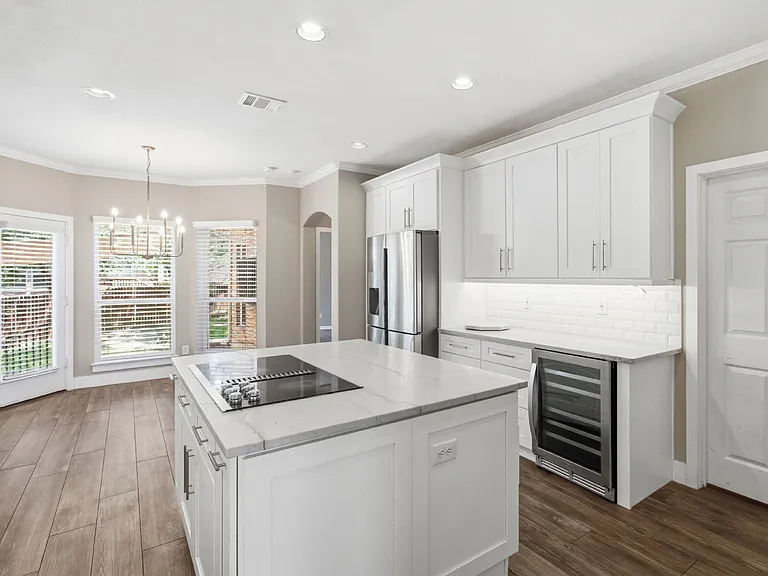 8603 Solano Dr — Photo 9