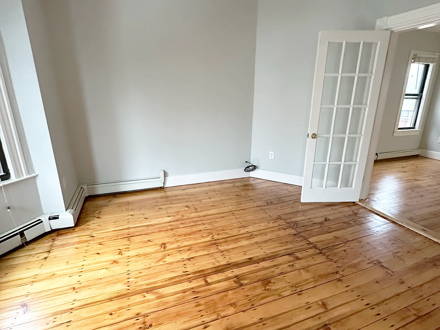 140 Falcon St — Photo 3
