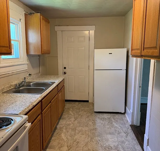 408 Gilmer Ave NW — Photo 10