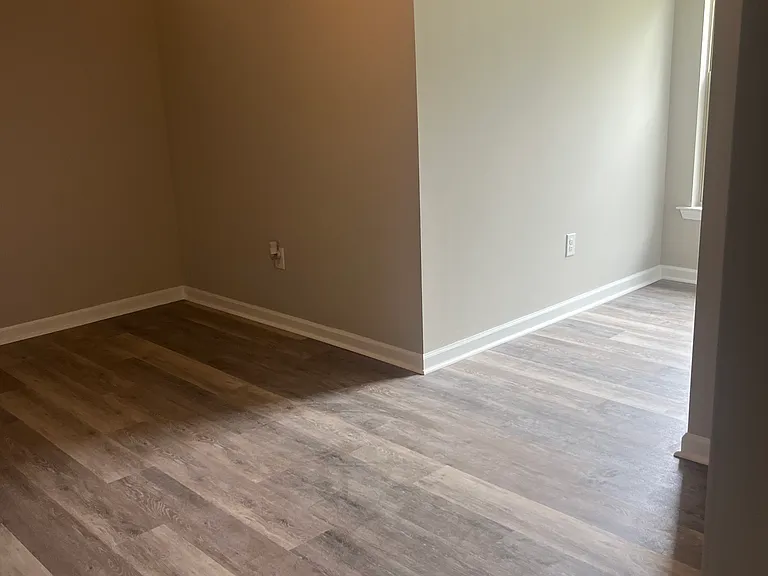 103 Briar Hollow Dr — Photo 9
