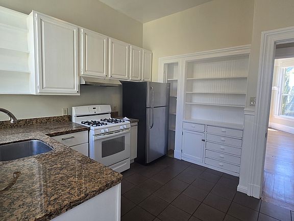 4th image of 1332 Dolores St #11392634