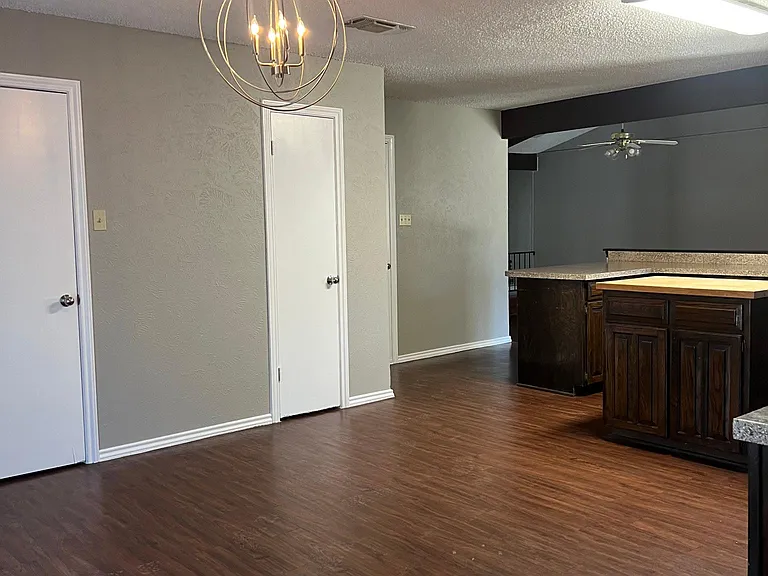 3012 Barrington Ct — Photo 18