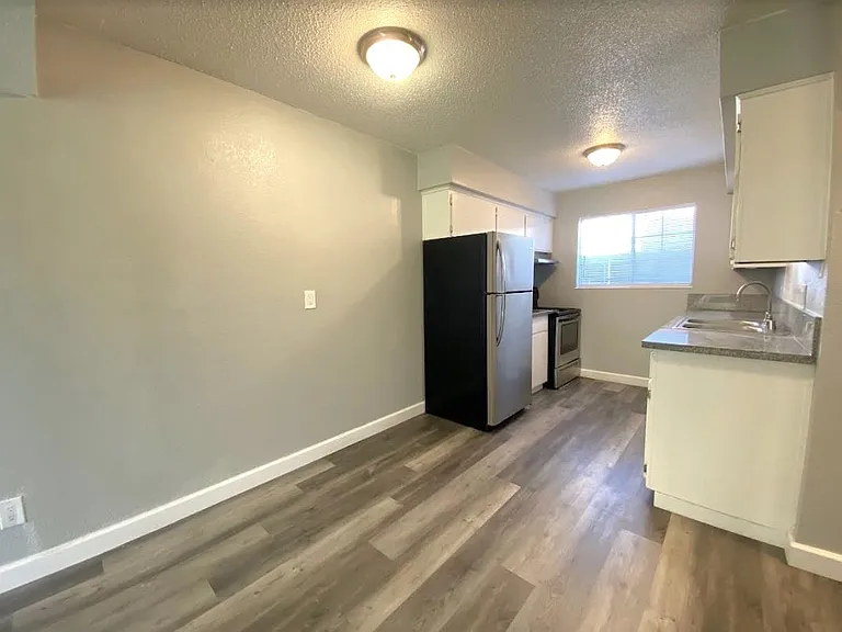 3158 College Ave #B — Photo 13