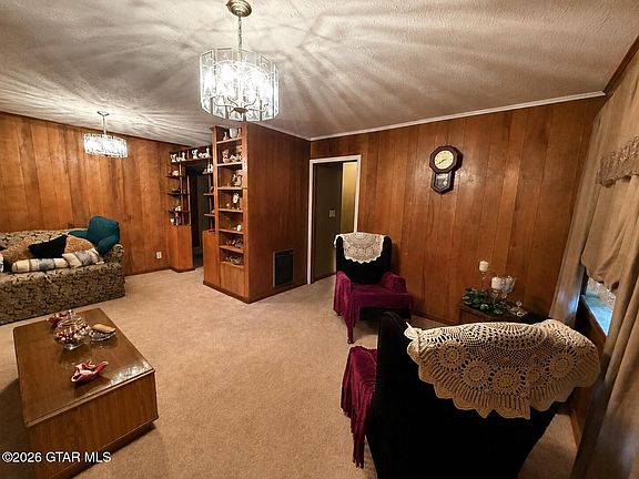 5th image of 204 Mill St