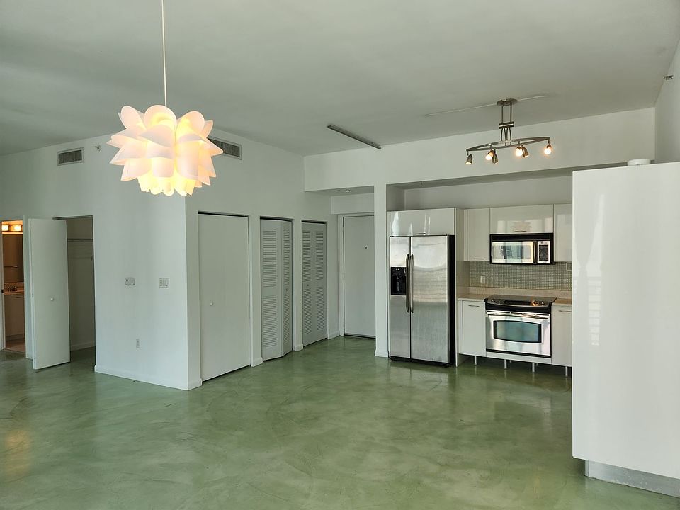 1st image of 133 NE 2nd Ave APT 1808