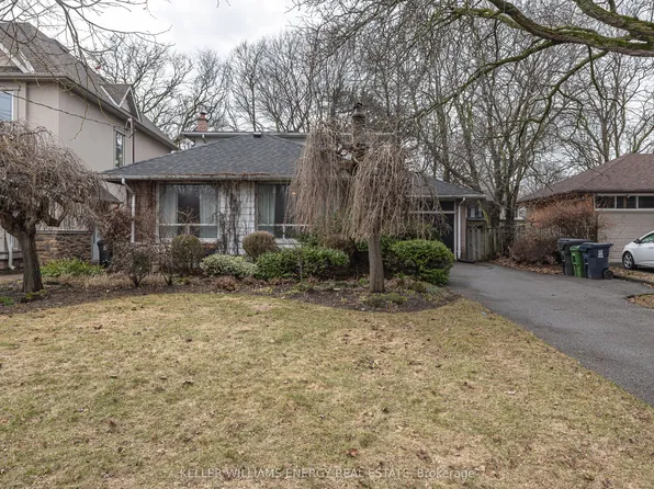 159 Princess Margaret Blvd, Toronto, ON M9B 2Z4