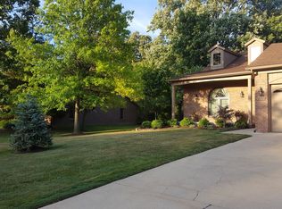 20727 Country Oaks Dr, Riverview, MI