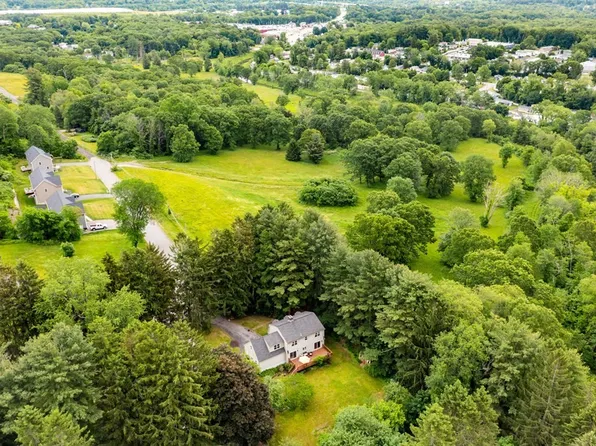 82 Curtis St, Auburn, MA 01501