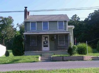 424 Crystal Rock Rd, Temple, PA 19560