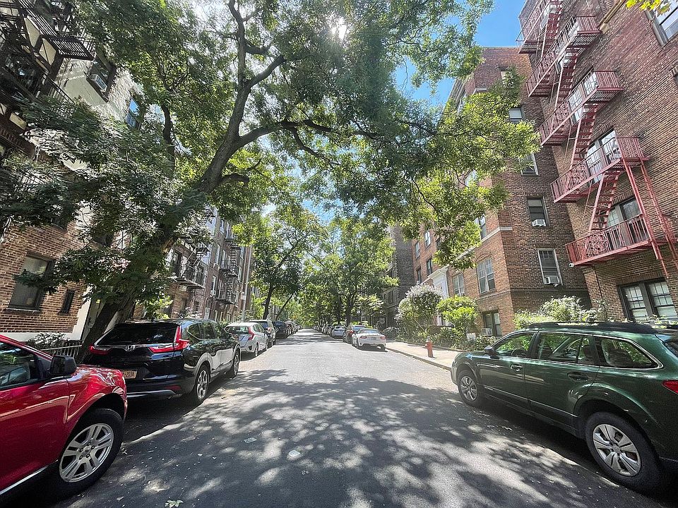 1st image of 187 Pinehurst Ave APT 1E