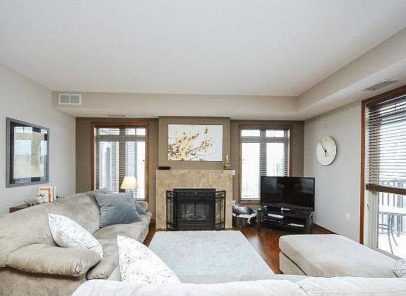 5th image of 3251 Louisiana Avenue S