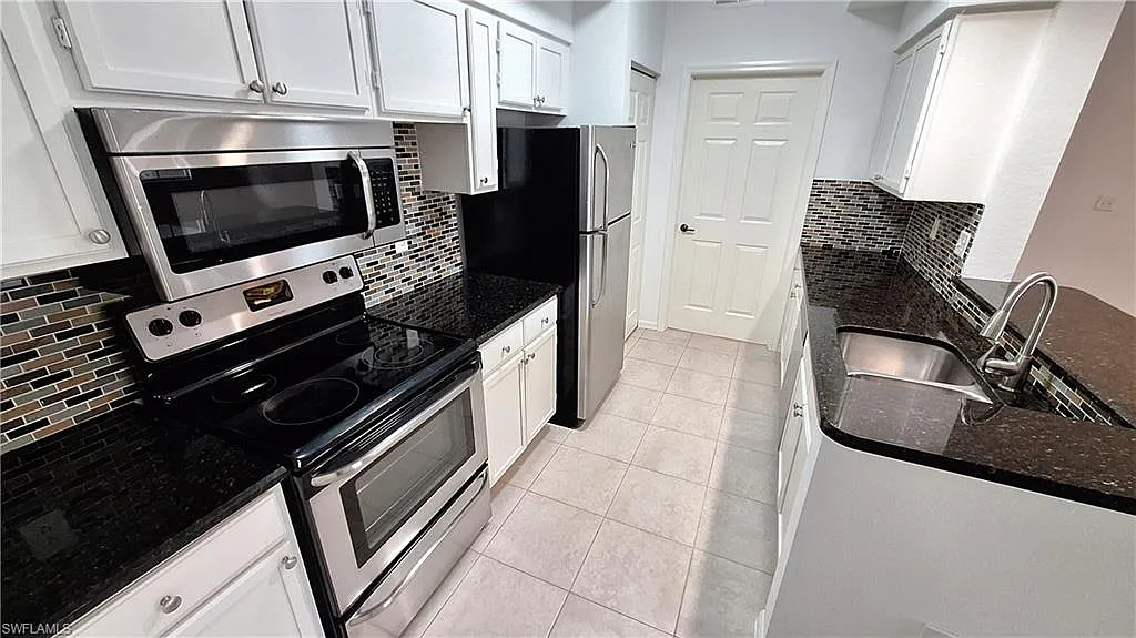 2 bed, 2.0 bath, 913 sqft, $2,250 — Photo 4