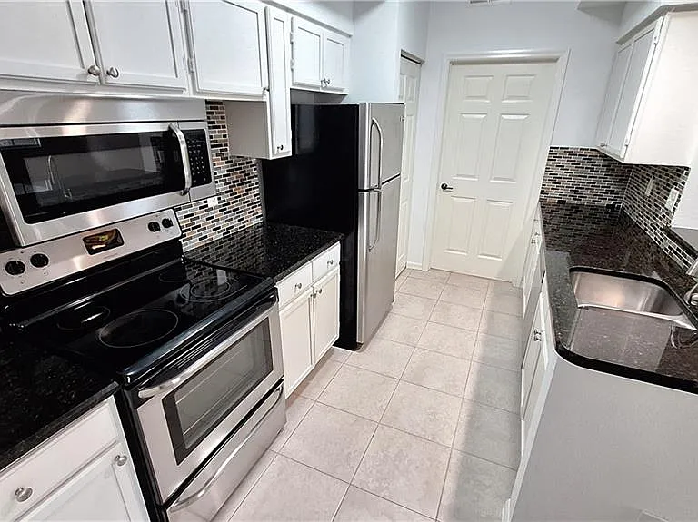 4720 Saint Croix Ln #118 — Photo 4