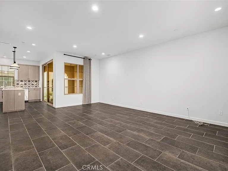 126 Cleverwind — Photo 10