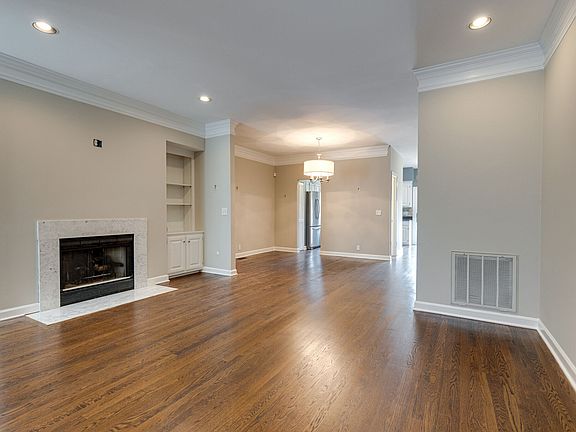 4th image of 104 Forest Place Cir