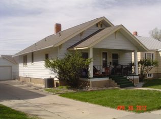 715 Arapahoe St, Thermopolis, WY 82443