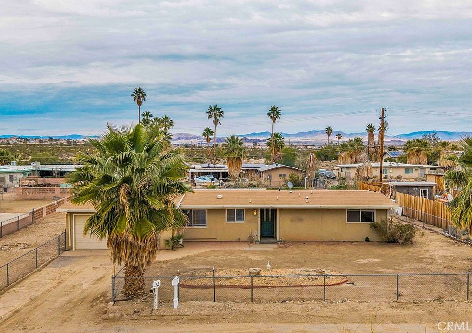 1st image of 74356 Maricopa Dr