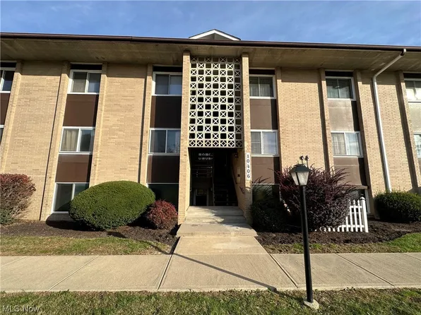 10406 N Church Dr APT 416, Parma Heights, OH 44130