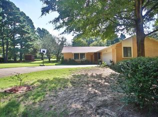 805 E Norristown Cir, Russellville, AR 72802