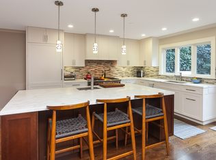 27 Evergreen Dr, Kentfield, CA 94904