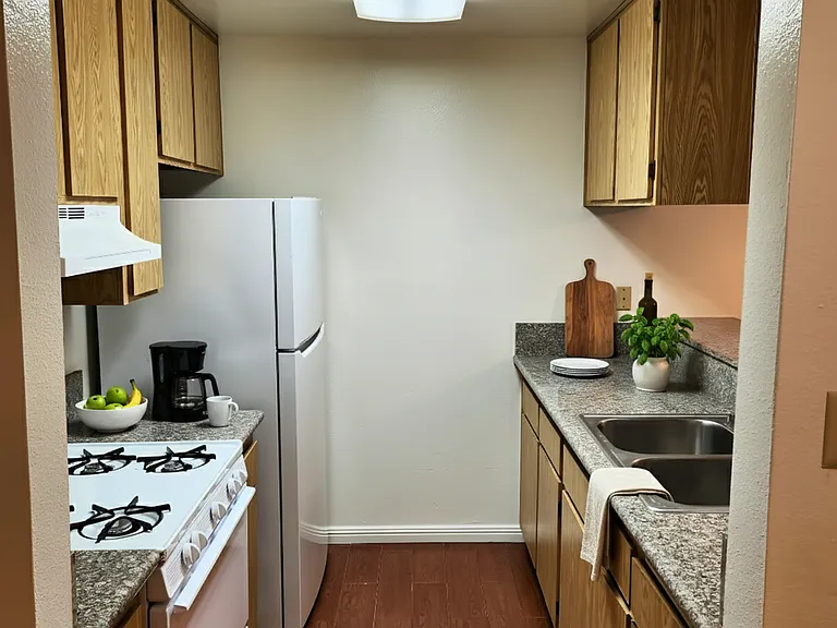 432 S. Normandie Ave, Los Angeles, CA 90020 — Photo 8