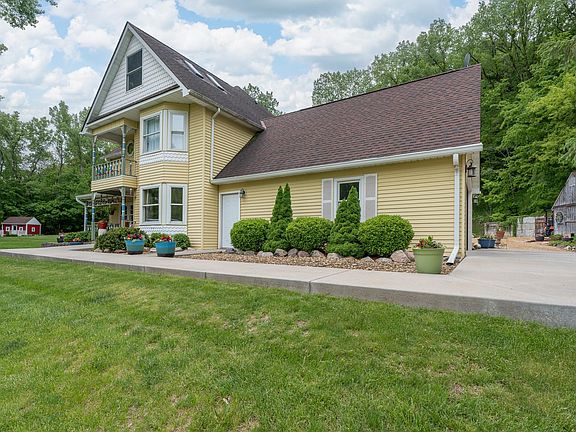 2nd image of 48194 Old River Bluff Rd