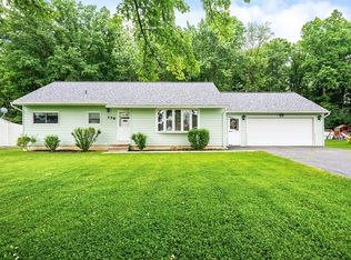 176 Wildbriar Rd, Rochester, NY 14623