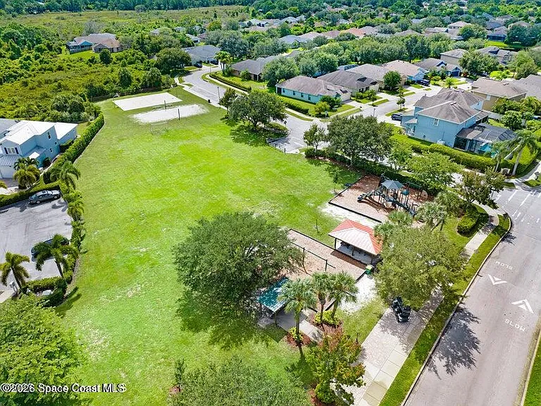2039 Tullagee Ave — Photo 48