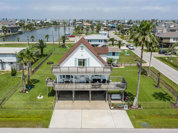 4022 Mason Dr, Galveston, TX 77554