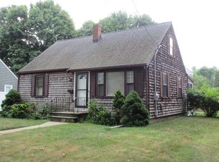 20 Arnold Rd, Peabody, MA 01960