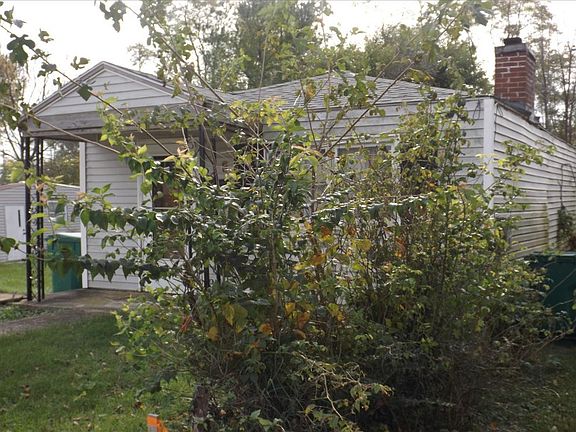 3rd image of 17 N Buckles Ave