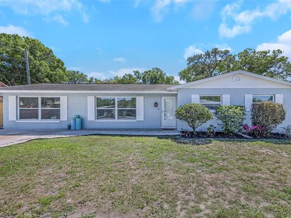 3070 Dryer Ave, Largo, FL 33770