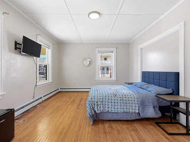 John St — Photo 4