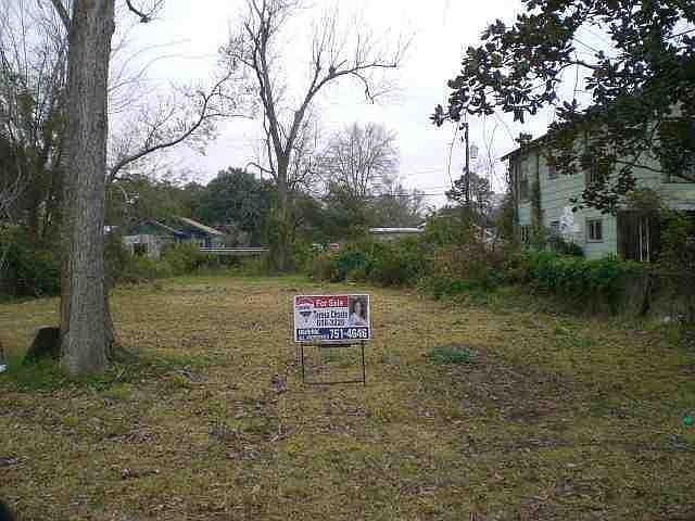 1st image of 2369 Monroe St