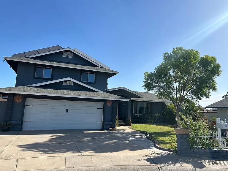 6916 W Georgia Ave — Photo 2