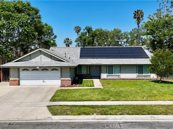 1252 N Mulberry Ave, Rialto, CA 92376