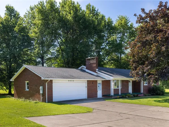 2835 Flower Rd, Erie, PA 16509