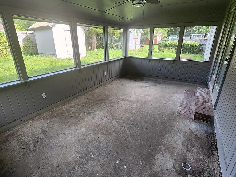 109 Williams St — Photo 14