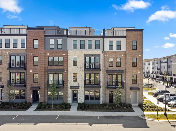 21848 Beckhorn Station Ter, Ashburn, VA 20148