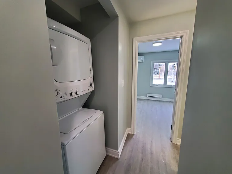 18 King St E — Photo 6
