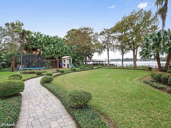 2nd image of 2164 Lake Dr