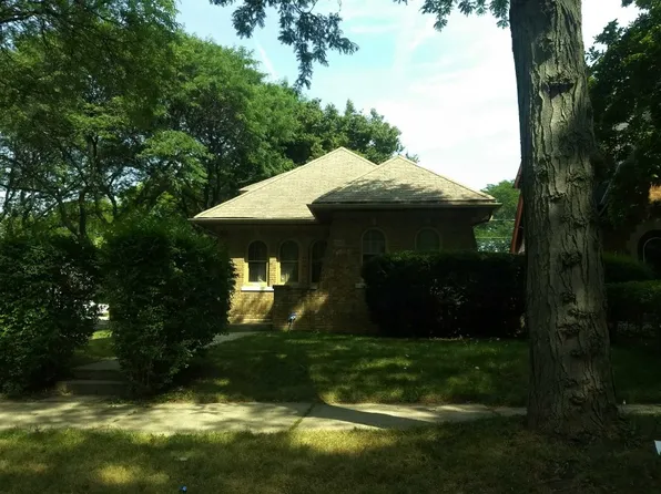 3386 N 45th St, Milwaukee, WI 53216