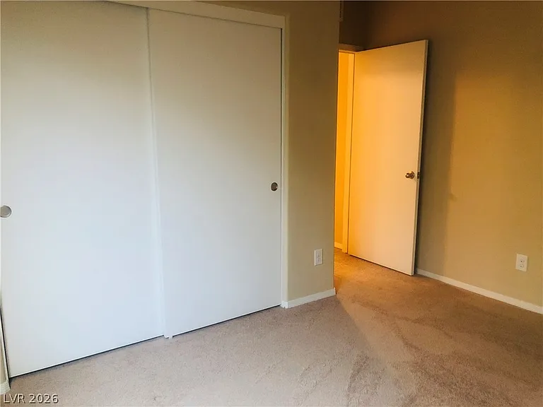 5827 Corbin Ave — Photo 13