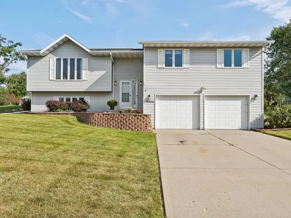 10866 Smokey Mountain Trail, Blue Mounds, WI 53517