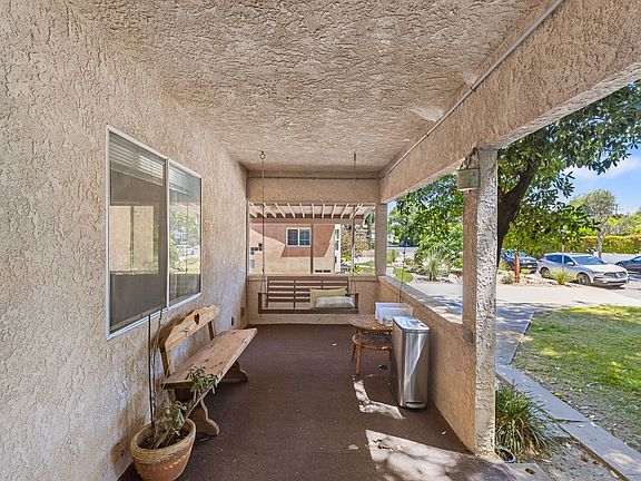 4th image of 5723 Stansbury Ave #1
