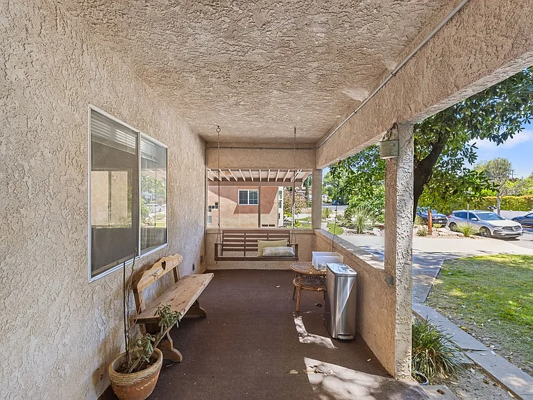 5723 Stansbury Ave #1 — Photo 4