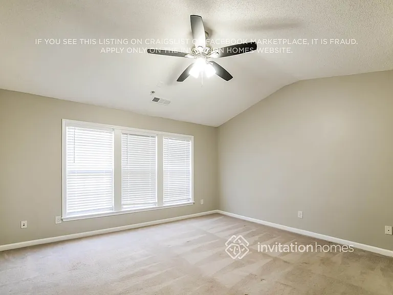 233 Regent Sq — Photo 9