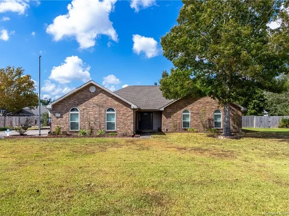 6704 Bonne Meadow Ln, Lake Charles, LA 70605