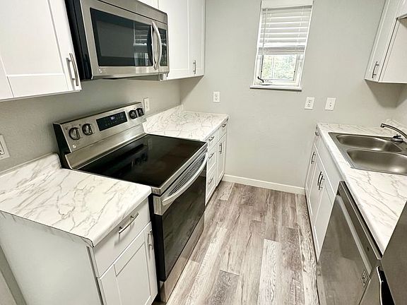 4th image of 102 B St Unit 6